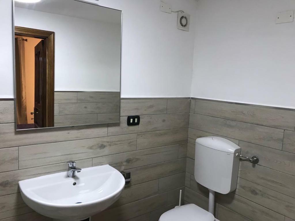 Affittacamere La Casa Delle Rondini Modena